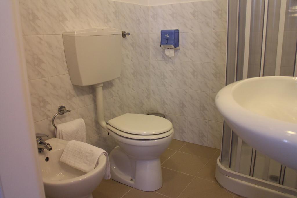 Affittacamere La Spezia Inn Buitenkant foto